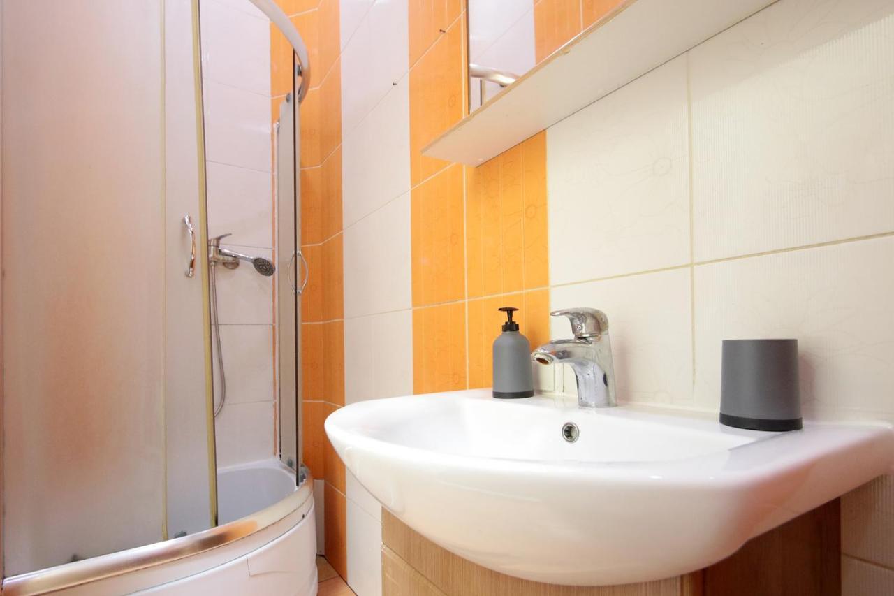 Deluxe Apartments 1326 利沃夫 外观 照片